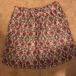 Mid thigh skirt